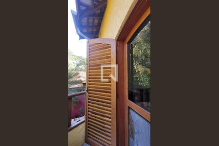 Casa à venda com 280m², 5 quartos e 3 vagas Casa à venda com 280m², 5 quartos e 3 vagasVaranda da Suíte 2