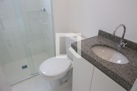 Banheiro de apartamento para alugar com 1 quarto, 32m² em Barra Funda, São Paulo