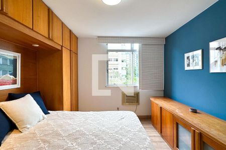 Suíte de apartamento à venda com 3 quartos, 100m² em Jardim Botânico, Rio de Janeiro