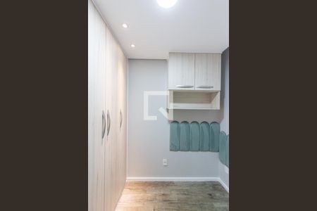 Quarto 2 de apartamento para alugar com 2 quartos, 40m² em Jardim Helena, São Paulo