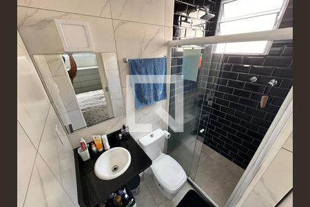 Banheiro de apartamento à venda com 2 quartos, 60m² em Copacabana, Rio de Janeiro