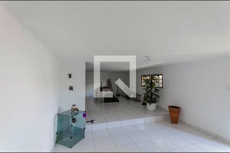 Casa à venda com 206m², 3 quartos e 4 vagasQuarto de Serviço