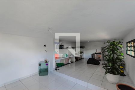 Casa à venda com 206m², 3 quartos e 4 vagasQuarto de Serviço