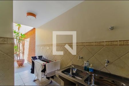 Casa à venda com 206m², 3 quartos e 4 vagasÁrea de Serviço