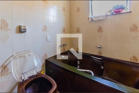 Casa à venda com 206m², 3 quartos e 4 vagasBanheiro da Suíte