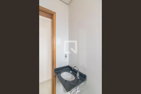 Apartamento à venda com 94m², 2 quartos e 1 vaga Apartamento à venda com 94m², 2 quartos e 1 vagaBanheiro