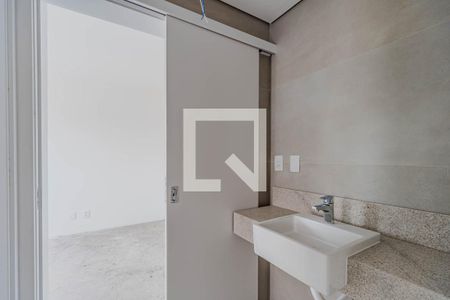 Apartamento à venda com 177m², 3 quartos e 2 vagasBanheiro do Quarto 2