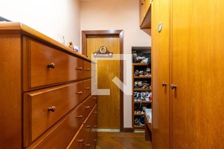 Apartamento à venda com 680m², 6 quartos e 4 vagasQuarto Suite 2 Closet