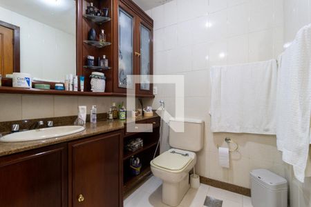 Apartamento à venda com 680m², 6 quartos e 4 vagasBanheiro Suite 2