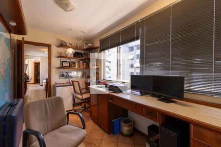 Apartamento à venda com 680m², 6 quartos e 4 vagasCobertura - Quarto 4