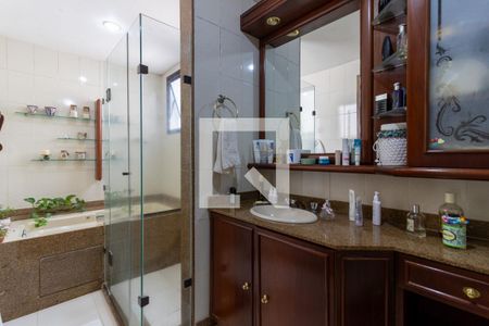 Apartamento à venda com 680m², 6 quartos e 4 vagasBanheiro Suite 2