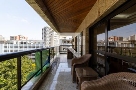 Sala Varanda de apartamento à venda com 6 quartos, 680m² em Tijuca, Rio de Janeiro