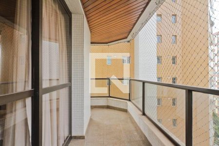 Apartamento à venda com 145m², 3 quartos e 3 vagasVaranda