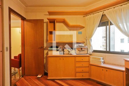 Apartamento à venda com 145m², 3 quartos e 3 vagasQuarto 2