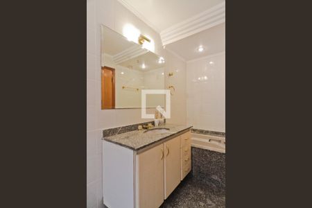 Apartamento à venda com 145m², 3 quartos e 3 vagasBanheiro da Suíte