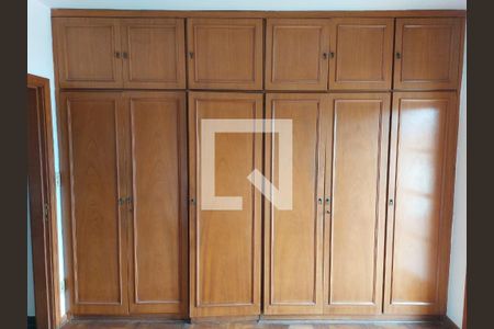 Foto 22 de casa à venda com 5 quartos, 250m² em Vila Brasilina, São Paulo