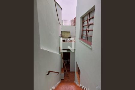 Casa à venda com 250m², 5 quartos e 2 vagas Casa à venda com 250m², 5 quartos e 2 vagasFoto 08