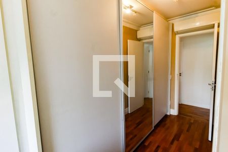 Apartamento para alugar com 109m², 2 quartos e 2 vagas Apartamento para alugar com 109m², 2 quartos e 2 vagasSuíte 2 - armários