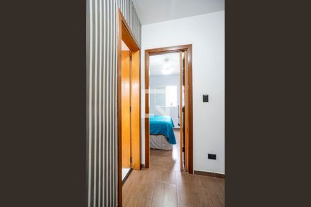 Casa de condomínio à venda com 90m², 2 quartos e 2 vagasHall da escada