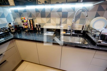 Casa de condomínio à venda com 90m², 2 quartos e 2 vagasPia