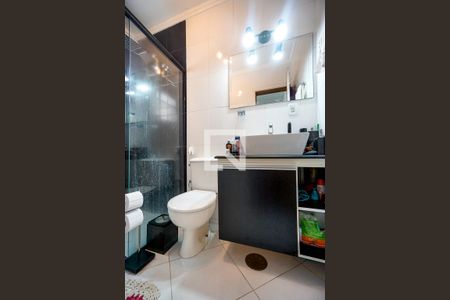 Casa de condomínio à venda com 90m², 2 quartos e 2 vagasBanheiro social