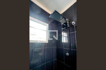 Casa de condomínio à venda com 90m², 2 quartos e 2 vagasChuveiro