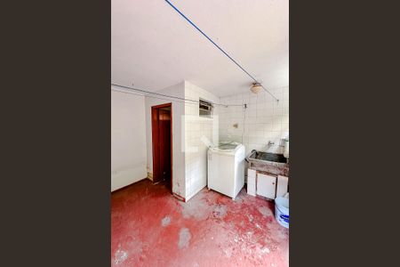 Casa à venda com 240m², 2 quartos e 2 vagasÁrea de Serviço