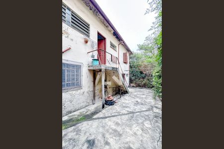 Casa à venda com 240m², 2 quartos e 2 vagasÁrea externa