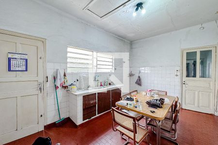 Casa à venda com 240m², 2 quartos e 2 vagasCozinha