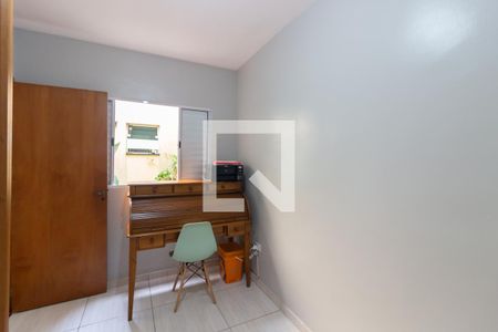 Casa à venda com 110m², 3 quartos e 2 vagasQuarto 2