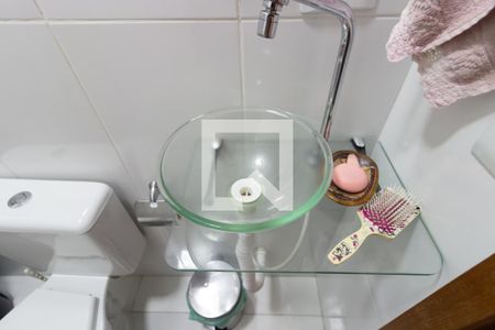 Lavabo de casa à venda com 3 quartos, 110m² em Jardim Liderança, São Paulo