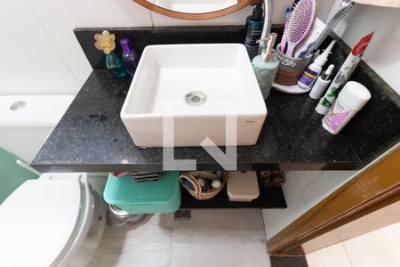 Casa à venda com 110m², 3 quartos e 2 vagasBanheiro