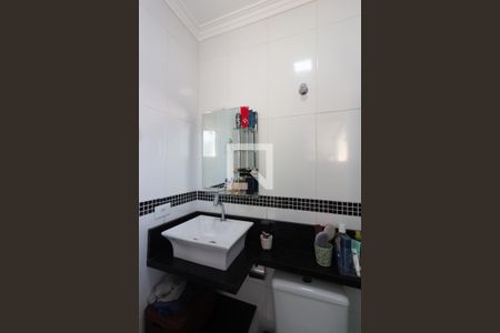 Casa à venda com 110m², 3 quartos e 2 vagasBanheiro da Suíte