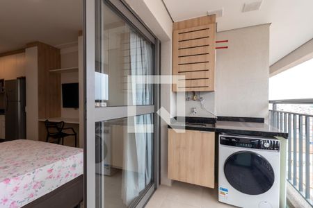Apartamento à venda com 29m², 1 quarto e sem vagaVaranda e Área de Serviço