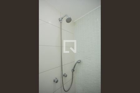 Apartamento para alugar com 48m², 2 quartos e 1 vaga Apartamento para alugar com 48m², 2 quartos e 1 vagaChuveiro do Banheiro