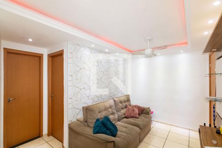 Sala de apartamento para alugar com 2 quartos, 47m² em Cosmos, Rio de Janeiro