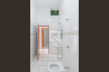 Casa à venda com 298m², 3 quartos e 3 vagasBanheiro 2