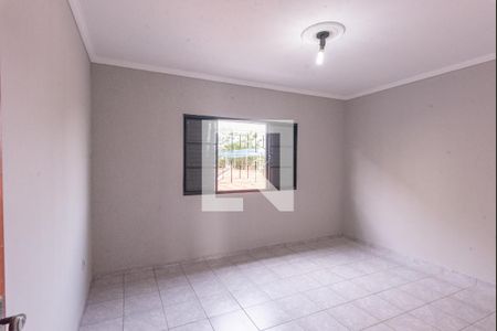 Casa à venda com 298m², 3 quartos e 3 vagasQuarto 2