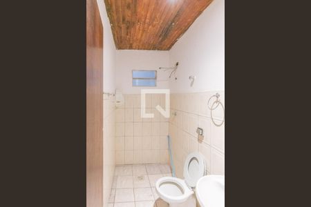 Casa à venda com 298m², 3 quartos e 3 vagasCasa 2- Banheiro