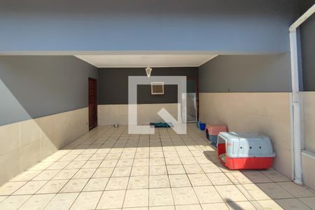Casa à venda com 140m², 3 quartos e 3 vagasQuintal - Garagem