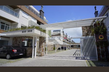 Apartamento para alugar com 70m², 2 quartos e 2 vagasFachada e portaria