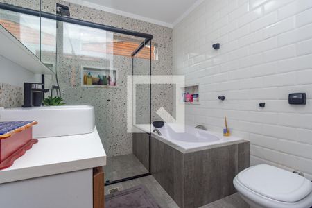 Casa à venda com 170m², 3 quartos e 2 vagasBanheiro da Suíte