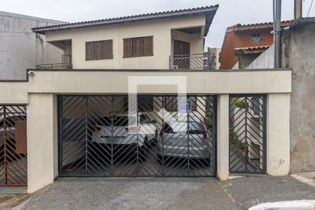 Casa à venda com 170m², 3 quartos e 2 vagasFachada