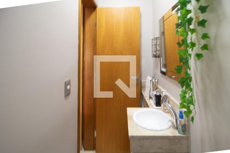 Casa de condomínio à venda com 70m², 2 quartos e 1 vaga Casa de condomínio à venda com 70m², 2 quartos e 1 vagaLavabo