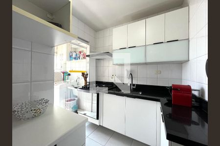 Apartamento para alugar com 60m², 2 quartos e 2 vagas Apartamento para alugar com 60m², 2 quartos e 2 vagasCozinha
