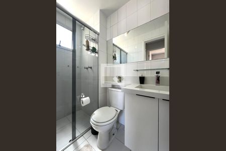 Apartamento para alugar com 60m², 2 quartos e 2 vagas Apartamento para alugar com 60m², 2 quartos e 2 vagasBanheiro Corredor