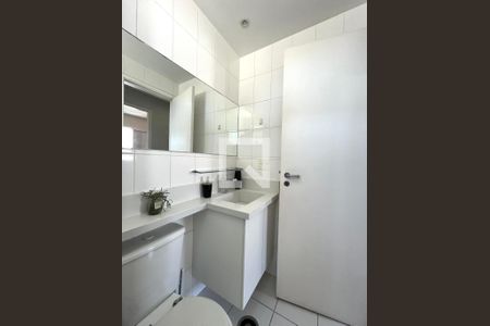 Apartamento para alugar com 60m², 2 quartos e 2 vagas Apartamento para alugar com 60m², 2 quartos e 2 vagasBanheiro Corredor