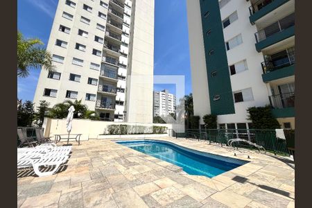 Apartamento para alugar com 60m², 2 quartos e 2 vagas Apartamento para alugar com 60m², 2 quartos e 2 vagasÁrea comum - Piscina