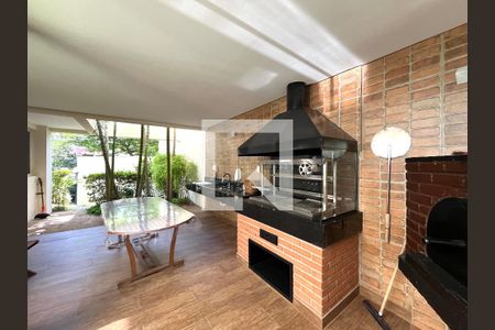 Apartamento para alugar com 60m², 2 quartos e 2 vagas Apartamento para alugar com 60m², 2 quartos e 2 vagasÁrea comum - Churrasqueira