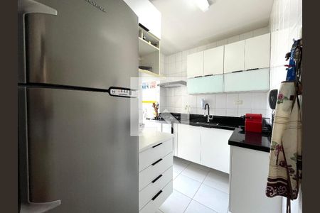 Apartamento para alugar com 60m², 2 quartos e 2 vagas Apartamento para alugar com 60m², 2 quartos e 2 vagasCozinha